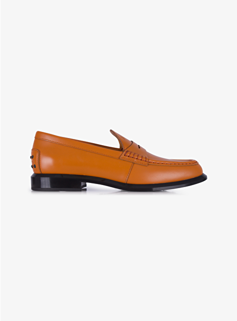 Mocassin leder oranje met zwart zool