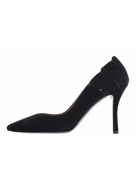 pump suede zwart met naadverwerking