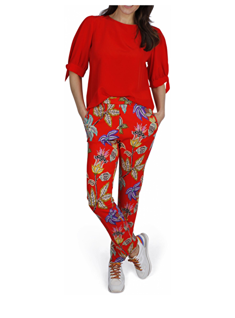 Pantalon rood bloem dessin