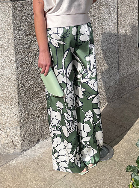 Pantalon carla groen offwhite print