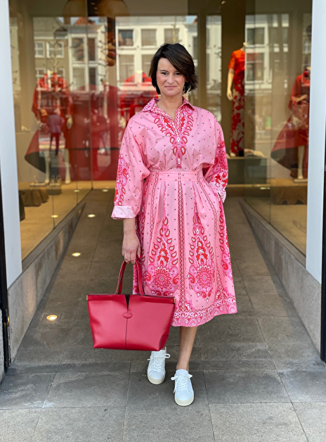 Jurk rood roze dessin vleermuismouw